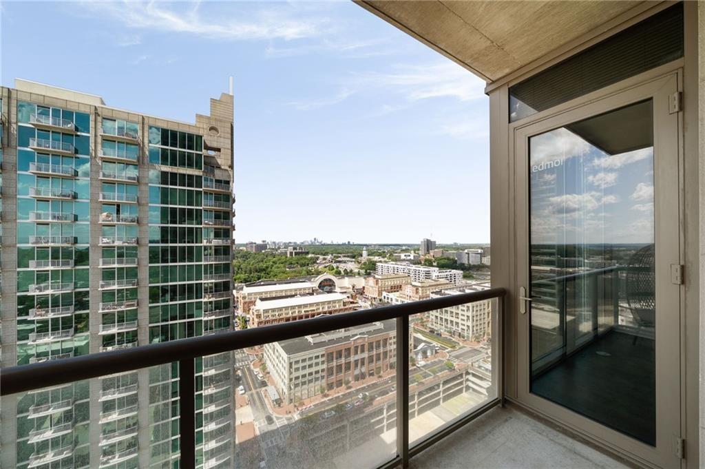 270 17th Street NW Unit 2210