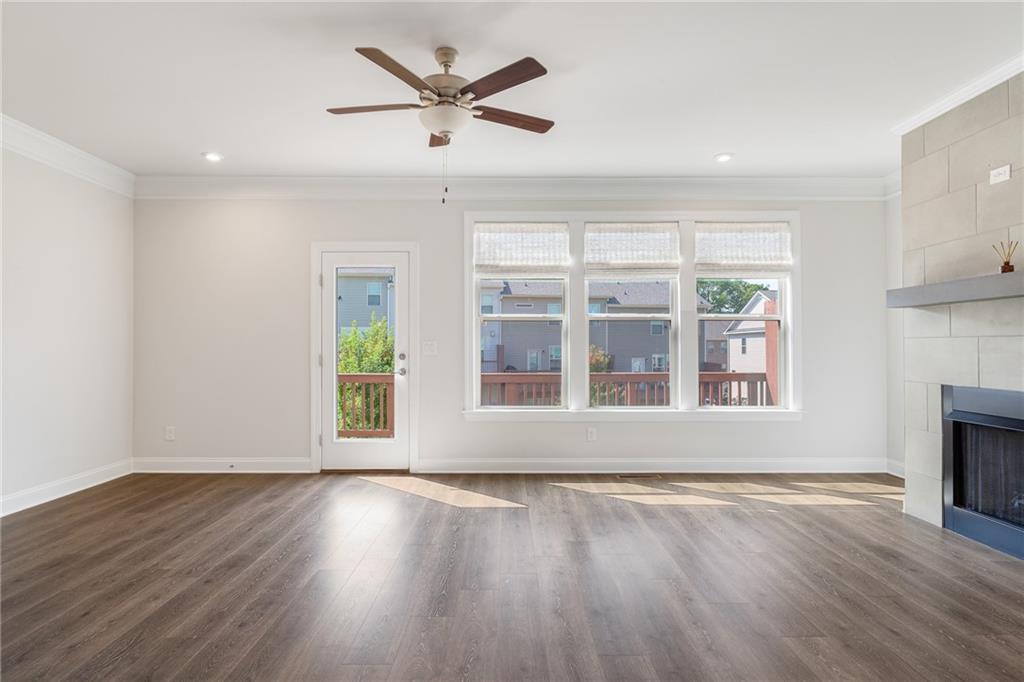 1387 Live Oak Lane