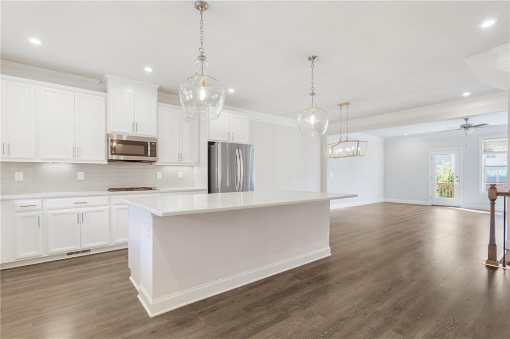 1387 Live Oak Lane
