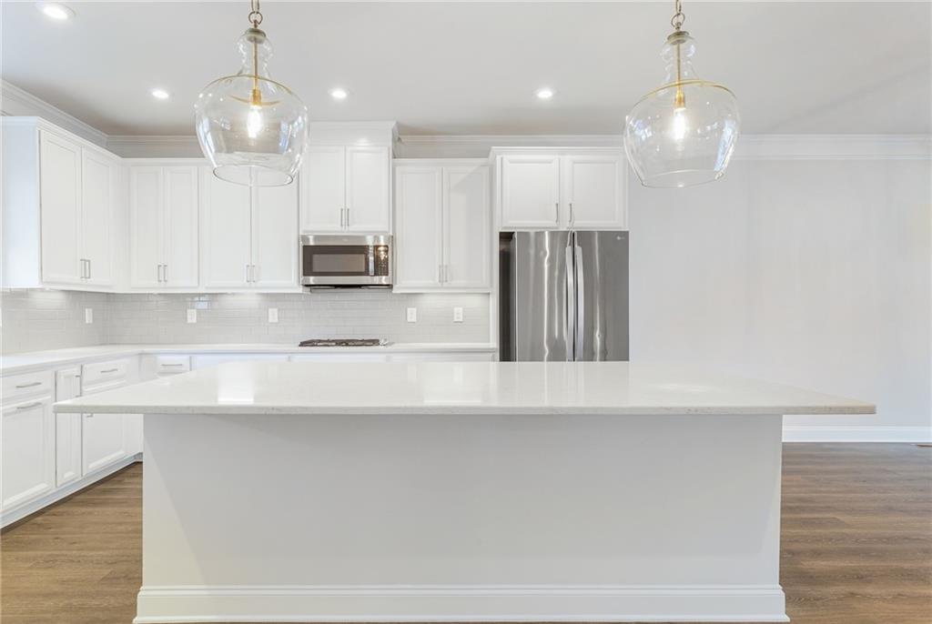 1387 Live Oak Lane
