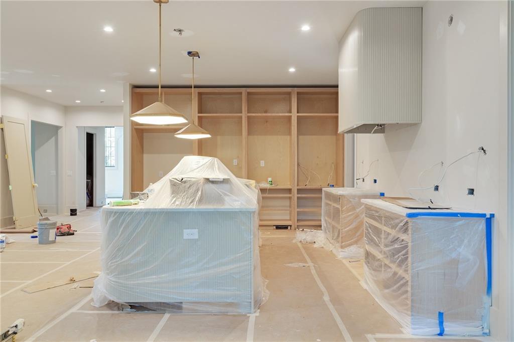 5845 Greenbrier Road