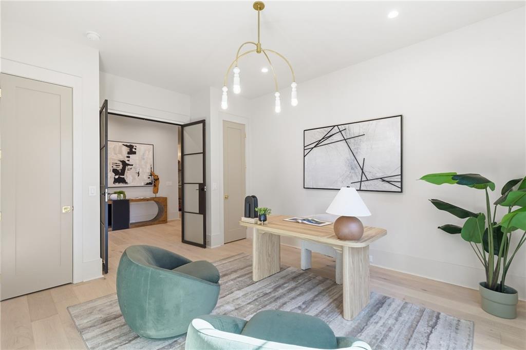 5845 Greenbrier Road