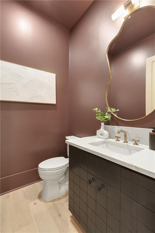 5845 Greenbrier Road