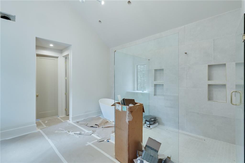 5845 Greenbrier Road