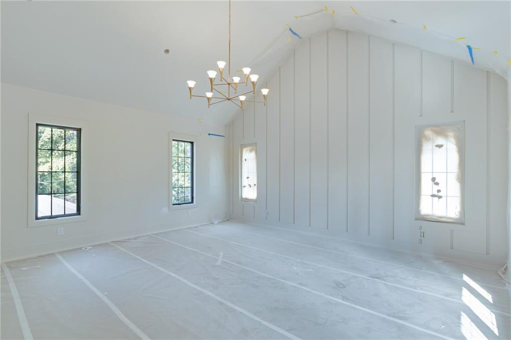 5845 Greenbrier Road