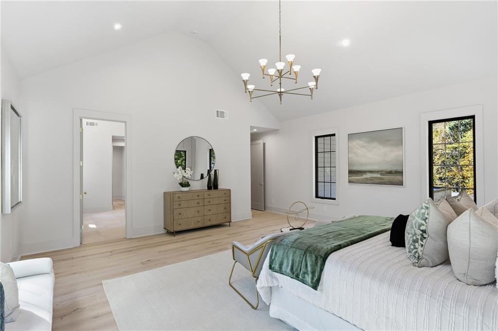 5845 Greenbrier Road