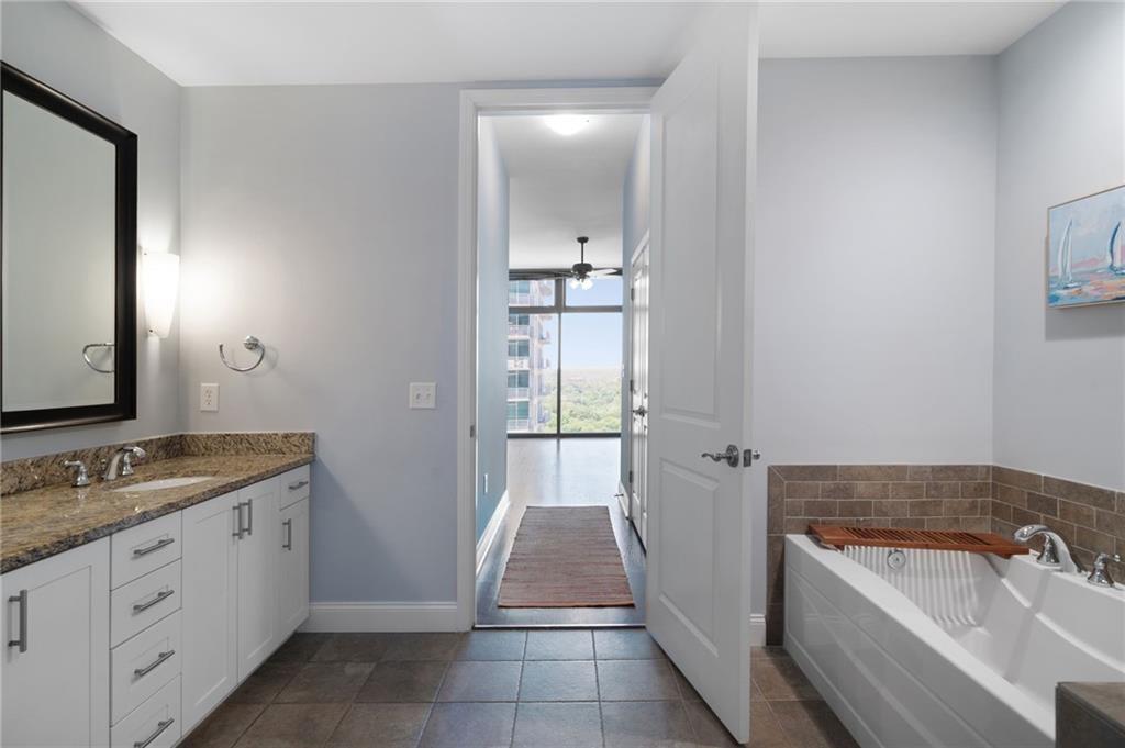 270 17th Street NW Unit 2210