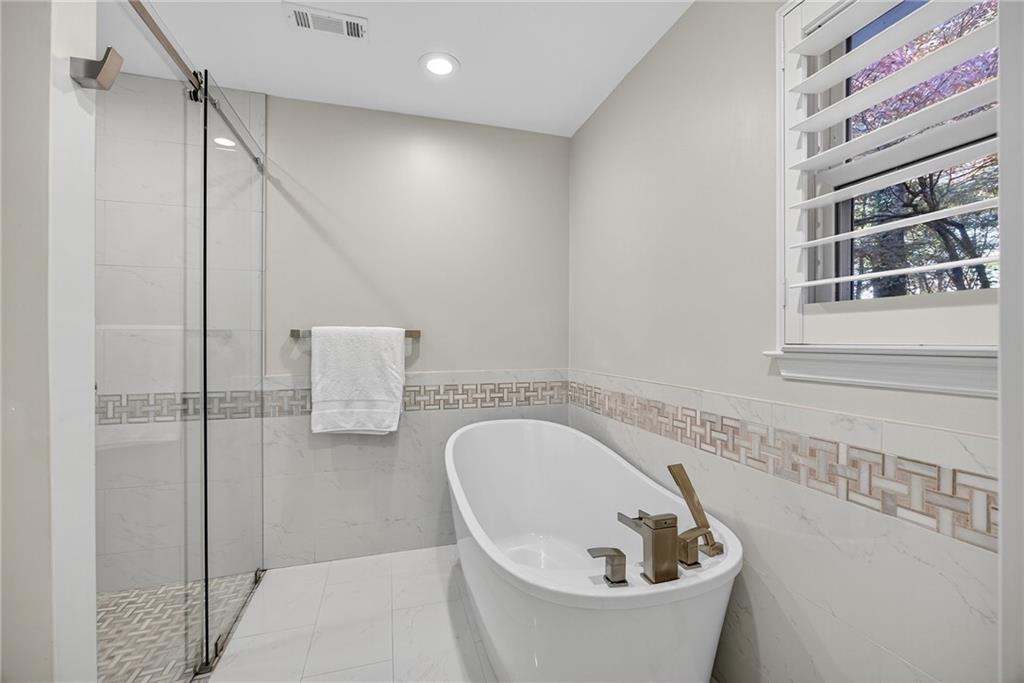 5197 Forest Brook Parkway