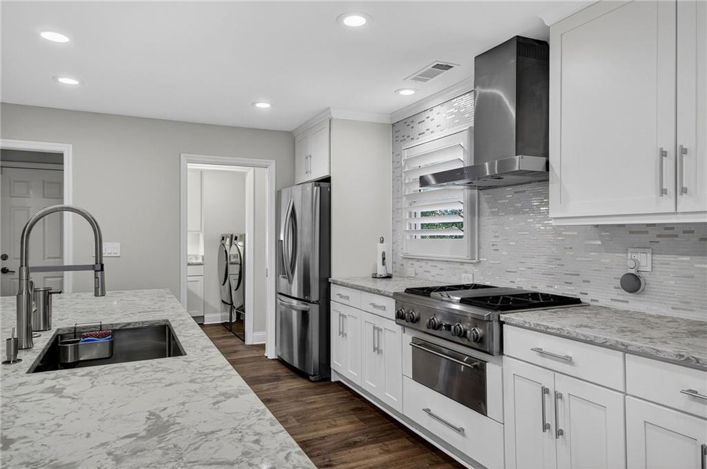 5197 Forest Brook Parkway