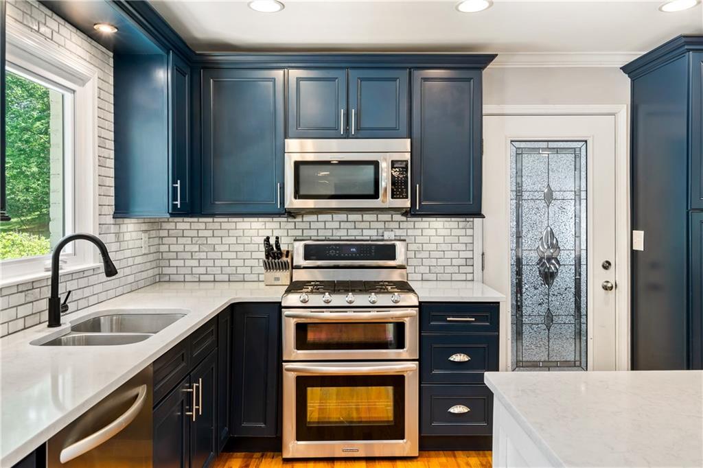 3796 Watkins Place NE