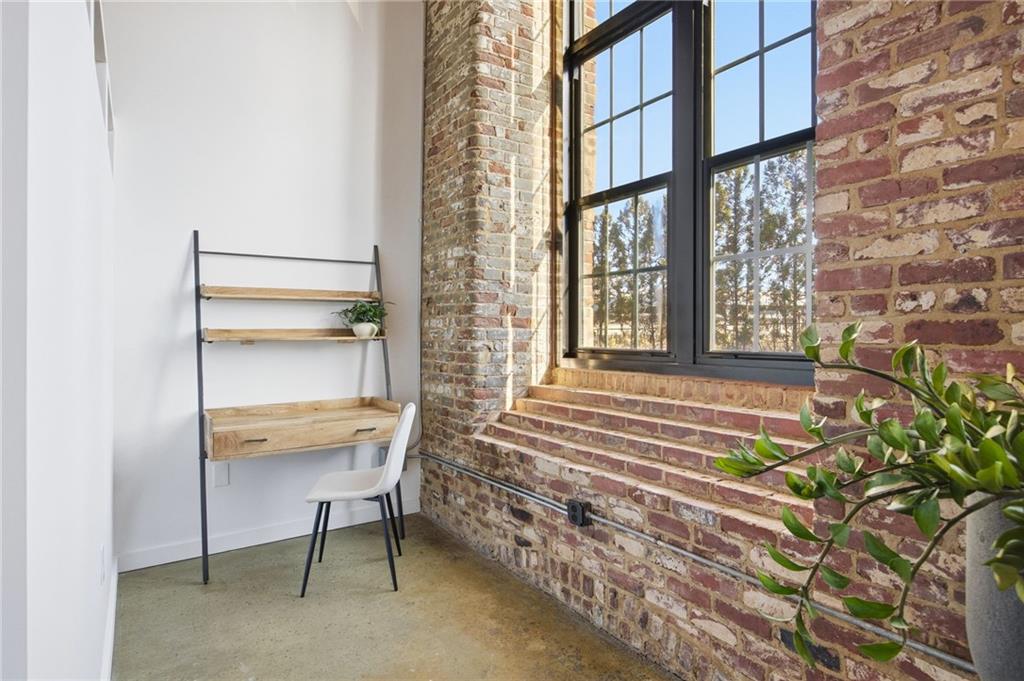 170 Boulevard SE Unit H213