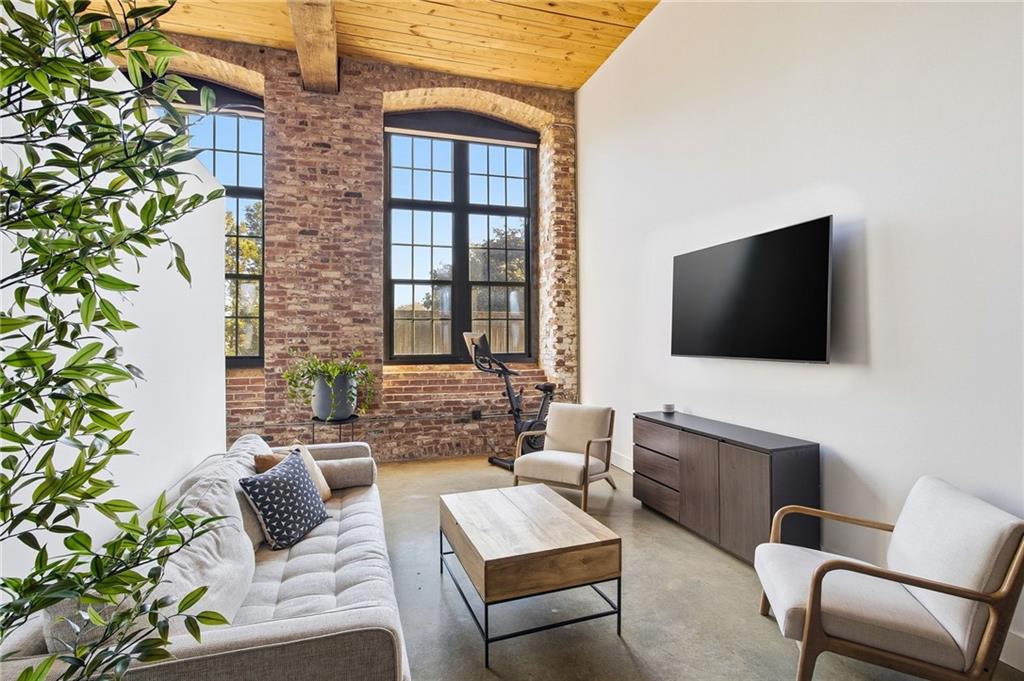 170 Boulevard SE Unit H213