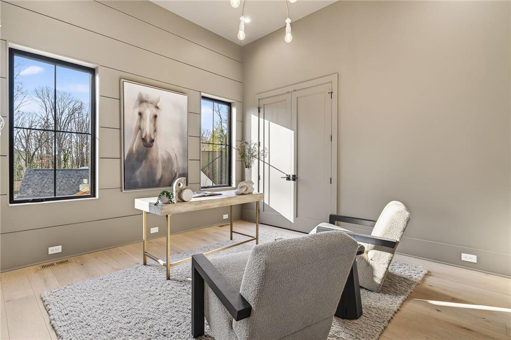 422 Hilderbrand Drive