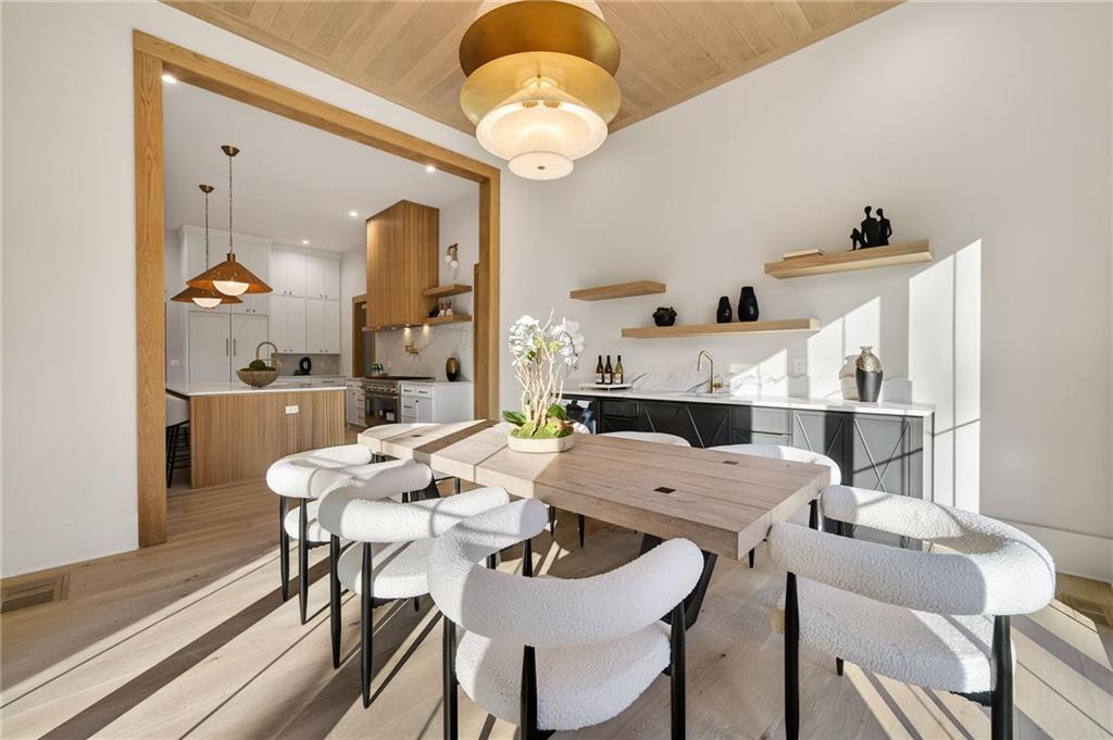 422 Hilderbrand Drive