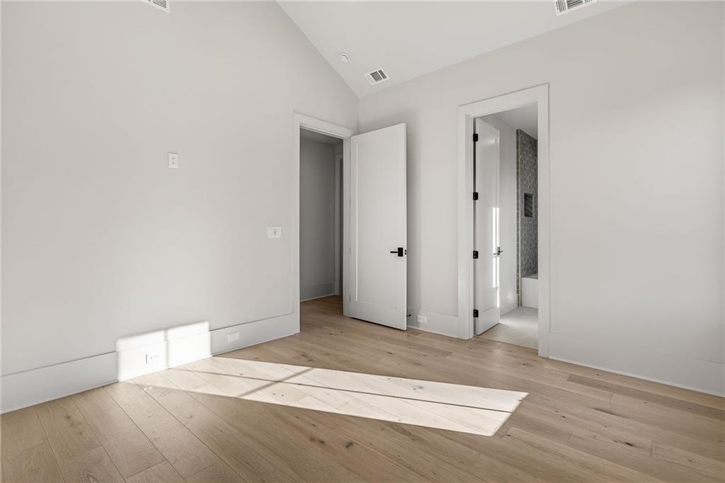 422 Hilderbrand Drive