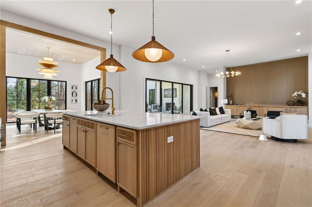 422 Hilderbrand Drive