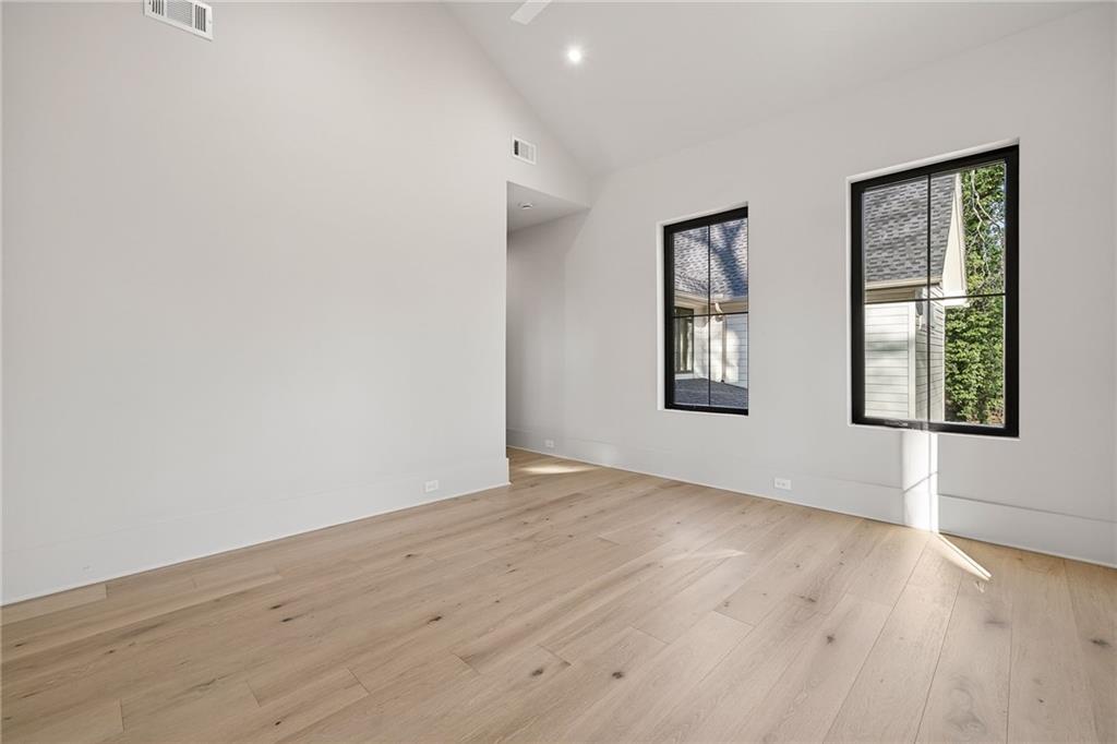 422 Hilderbrand Drive