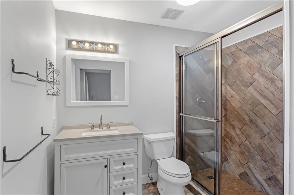 12 Surry County Place NW