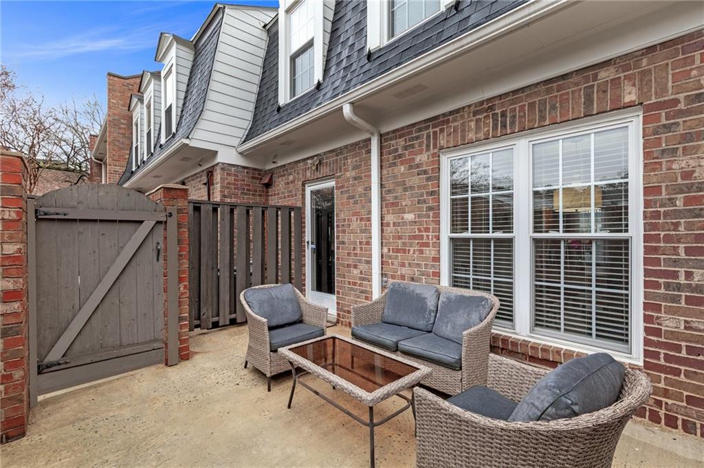 12 Surry County Place NW