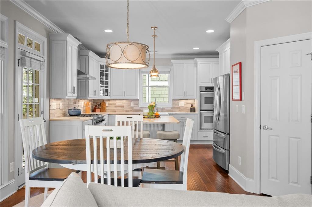 1165 Bluffhaven Way NE