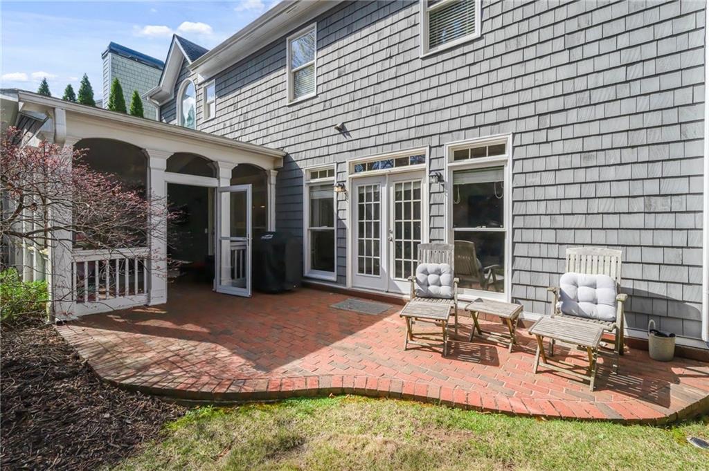 1165 Bluffhaven Way NE