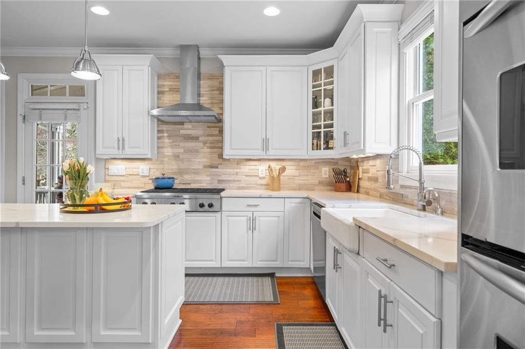 1165 Bluffhaven Way NE