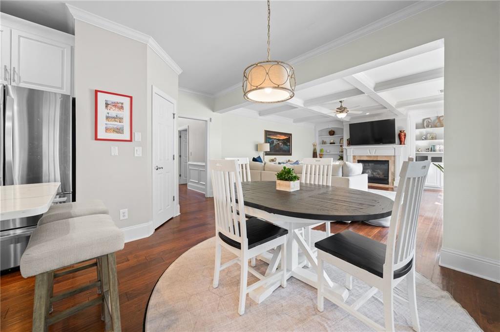 1165 Bluffhaven Way NE