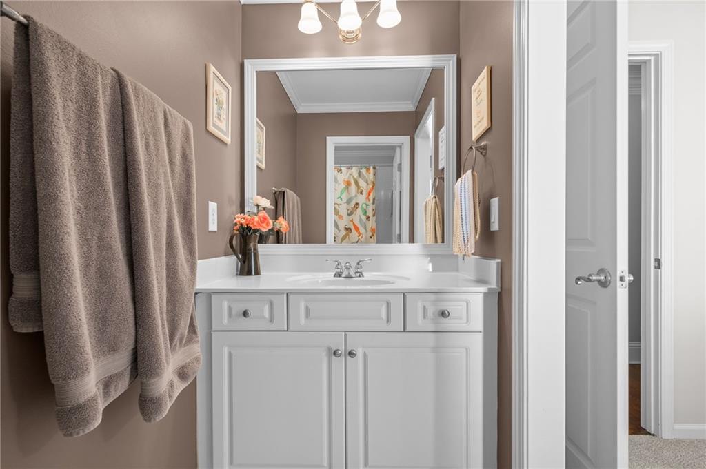 1165 Bluffhaven Way NE