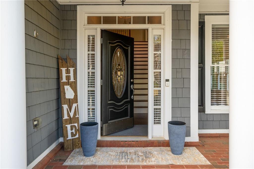 1165 Bluffhaven Way NE