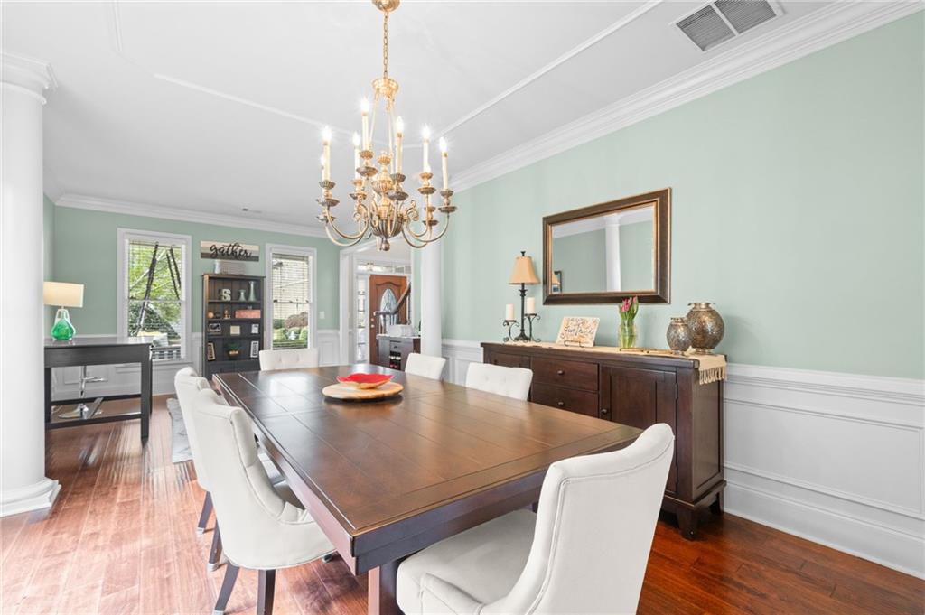 1165 Bluffhaven Way NE