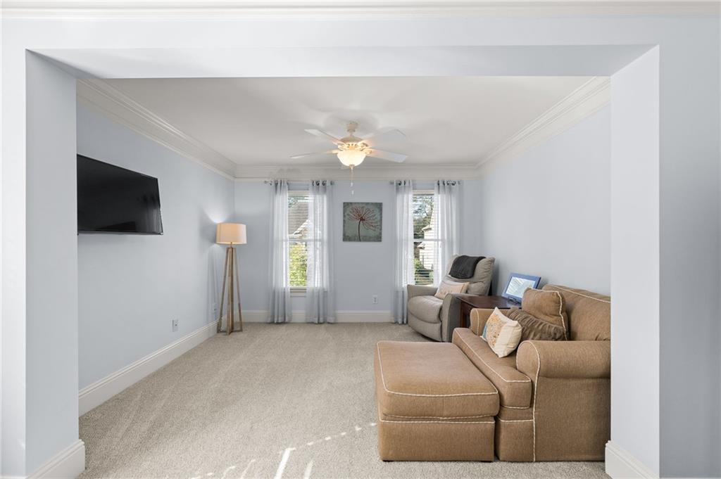 1165 Bluffhaven Way NE