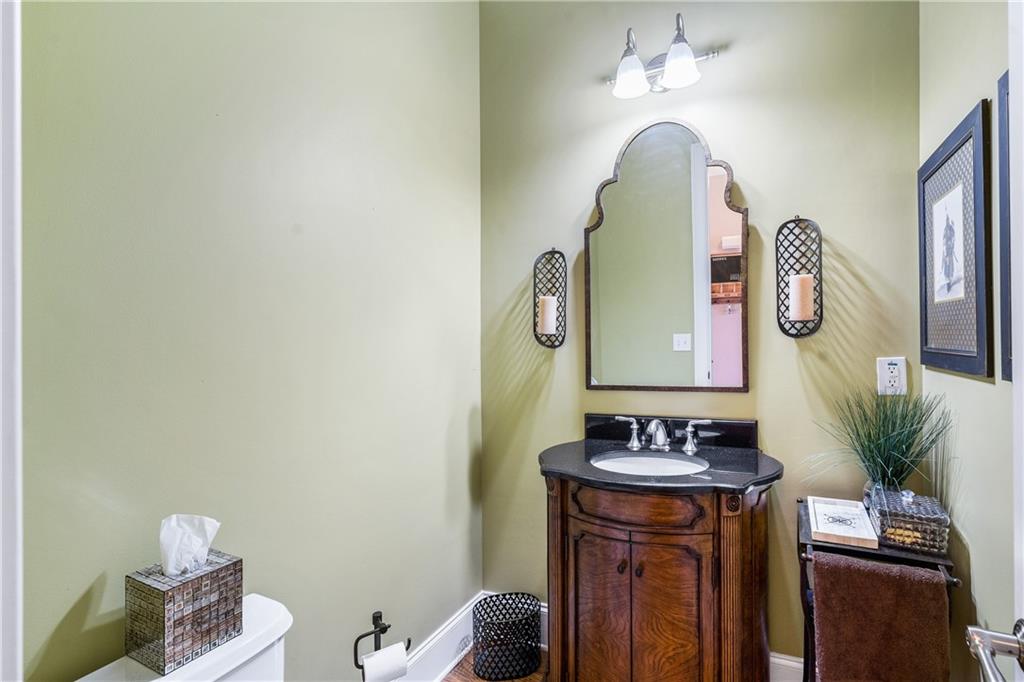 1410 Briarhaven Trail NE