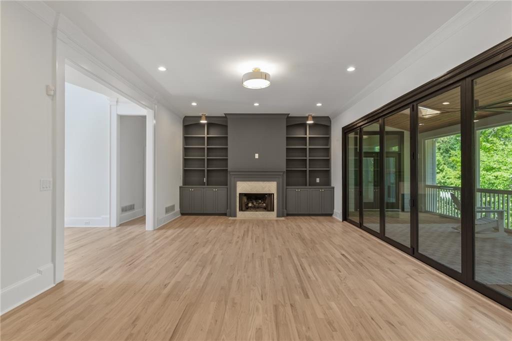 2203 Iron Gate Drive SE