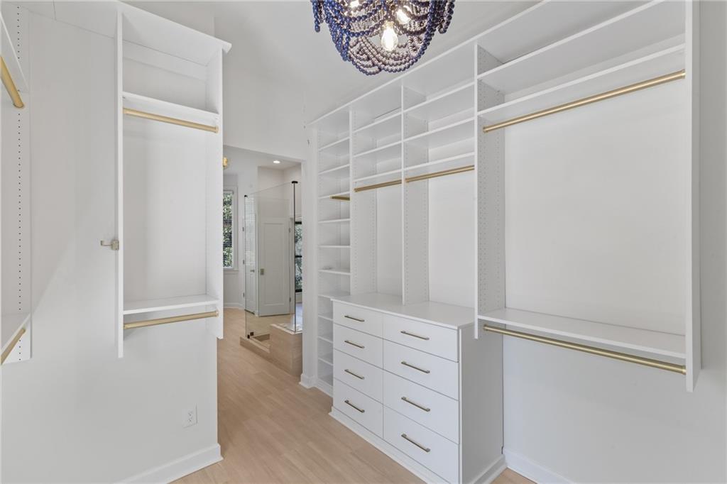 2203 Iron Gate Drive SE