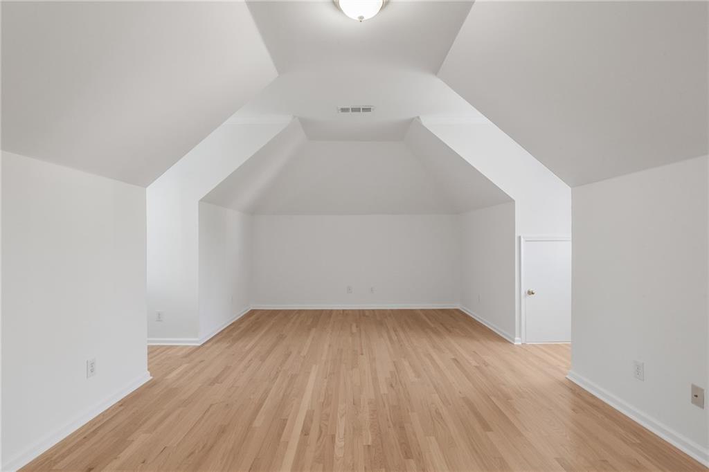 2203 Iron Gate Drive SE