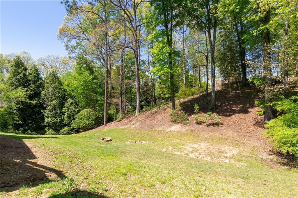 2203 Iron Gate Drive SE