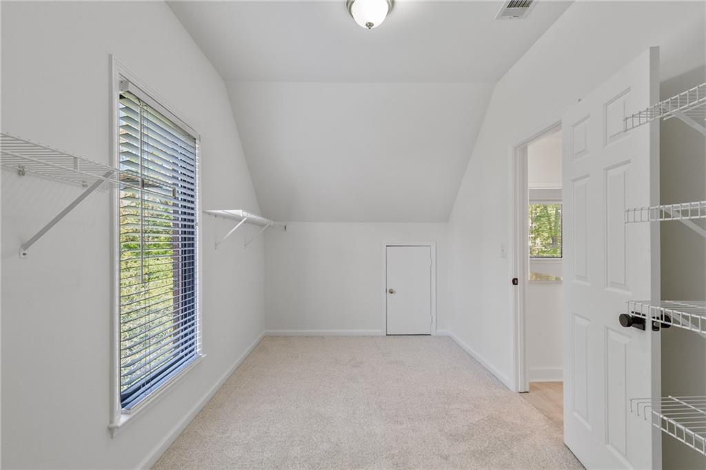 2203 Iron Gate Drive SE