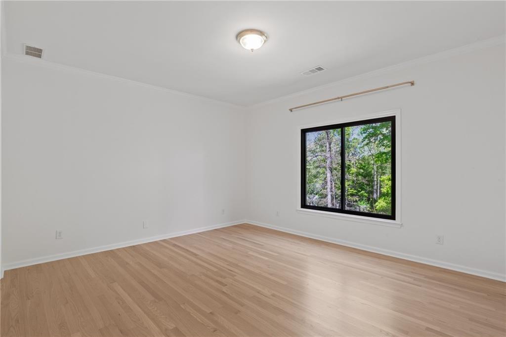 2203 Iron Gate Drive SE