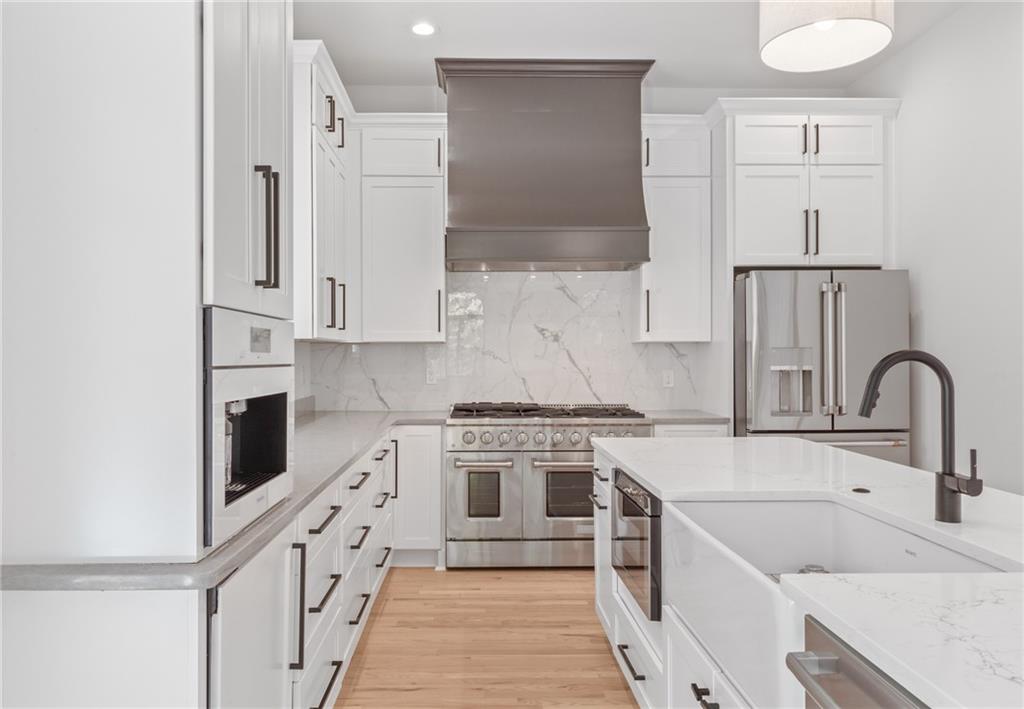 2203 Iron Gate Drive SE