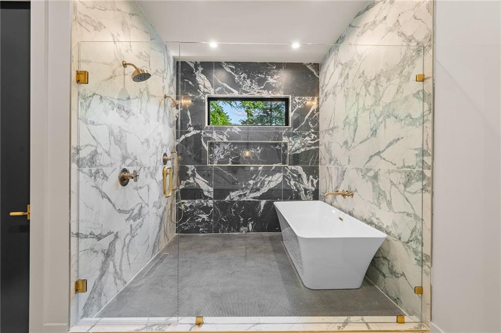 3212 Towerview Drive NE