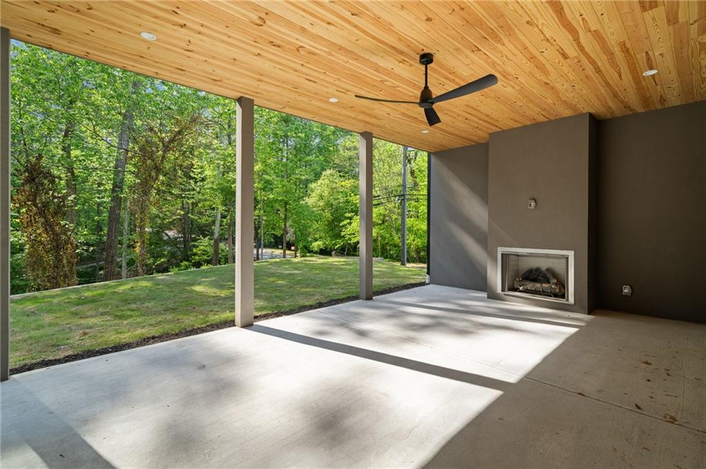 3212 Towerview Drive NE