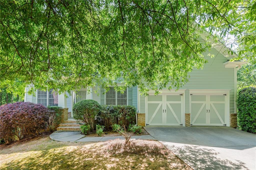 5678 Coopers Glen Court SW