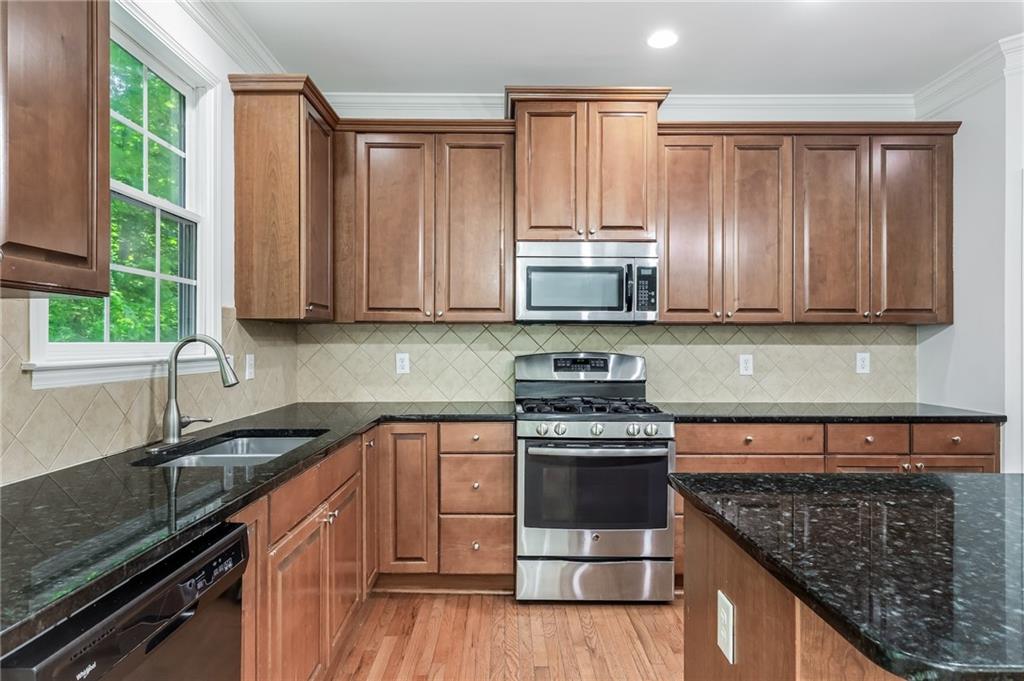 5678 Coopers Glen Court SW