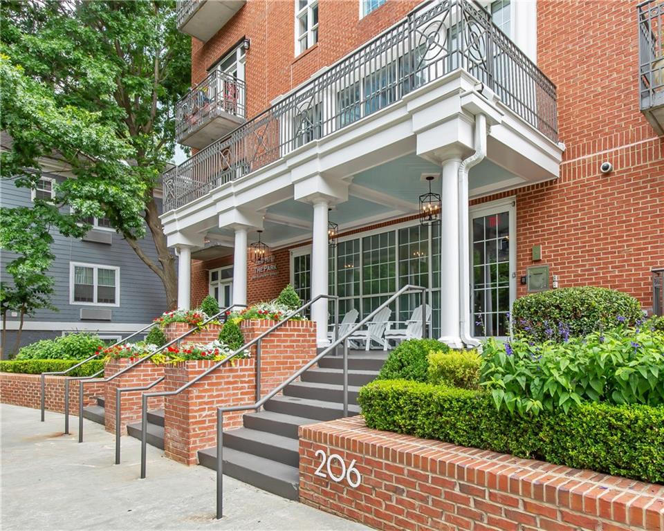 206 11th Street NE Unit 502