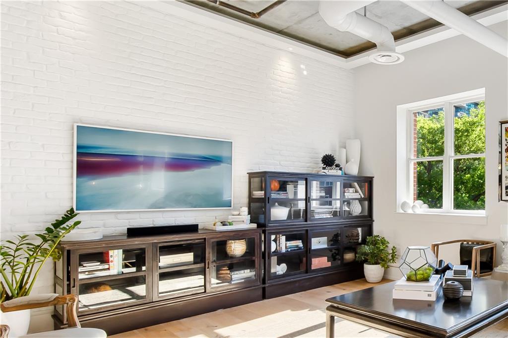 206 11th Street NE Unit 502