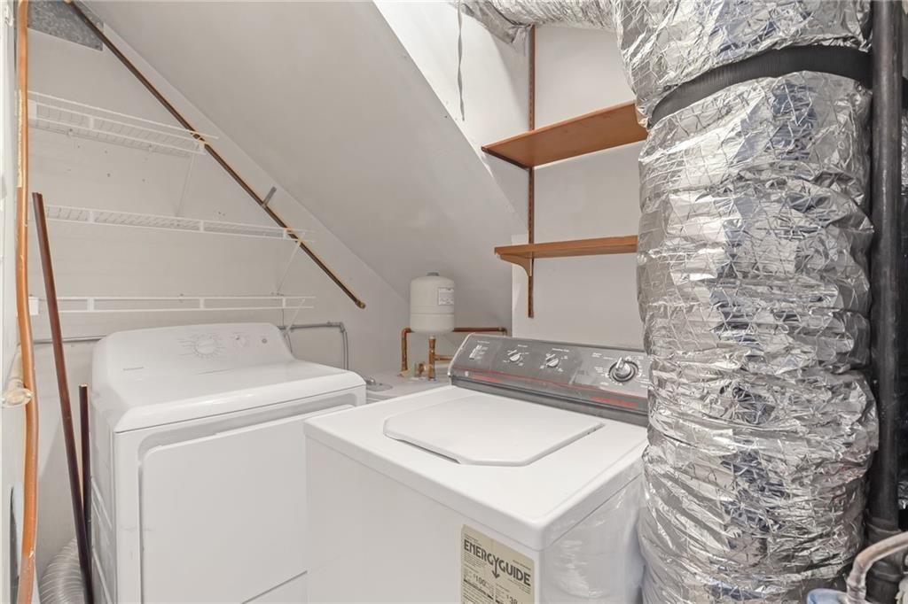 12 Surry County Place NW