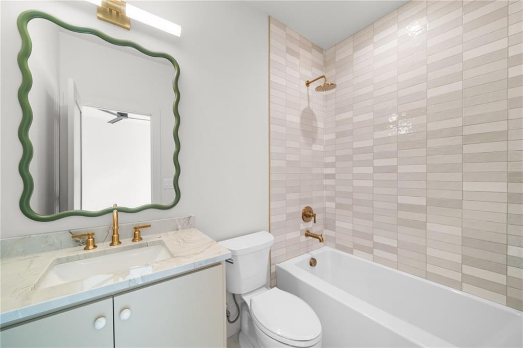 175 Pebble Trail