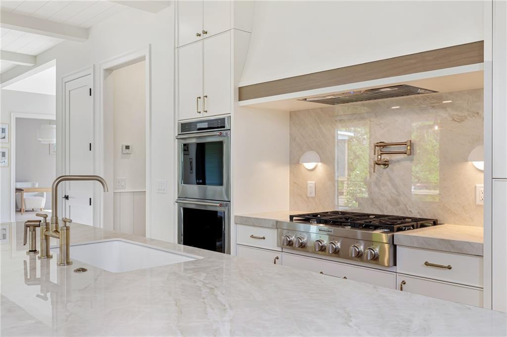 10908 Woodstock Road