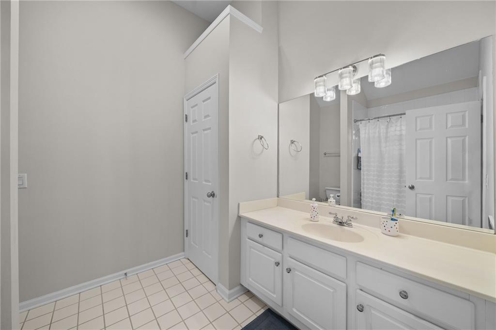 2144 Briarwood Bluff NE