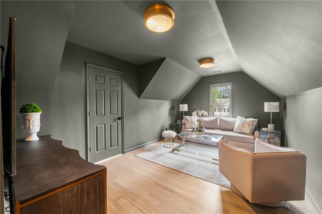 231 Red Oak Lane